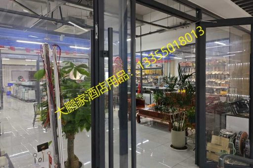 临沂大鹏家大圆六格快餐盘304E，餐饮新选择，混批更灵活